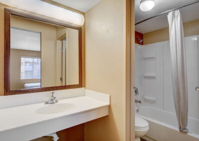 Emerald Suites Valley View | Extended Stay Apartment Rentals in Las Vegas, NV | 1 & 2 Bedroom Furnished Suites